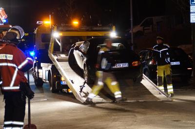 Maulbronn: Vorfahrtsverletzung mit zwei Pkw fordert zwei Verletzte Personen